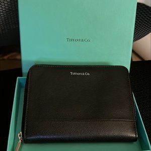 Excellent condition Tiffany & Co Black Zipper Wallet w/ Credit Card Holders